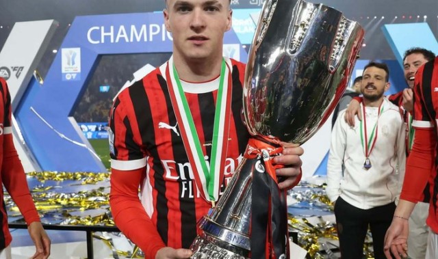 赏金女王模拟器-希门尼斯专访：感谢米兰但曾因未获信任离队，现专注伯恩茅斯|AC米兰|阿尔瓦罗-希门尼斯|皇家马德里|俱乐部|阿莱格里_新浪体育_新浪新闻