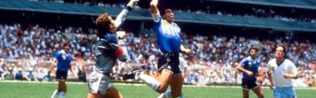 赏金女王模拟器-“上帝之手”球衣被谁拍走？阿联酋阿布扎比一公司！