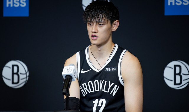 卡姆·托马斯： 曾凡博真的很棒，我已经迫不及待与他并肩作战