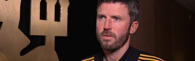 赏金女王-1-2被纽卡绝杀：卡里克遭遇上任首败，曼联多打一人仍被逆转